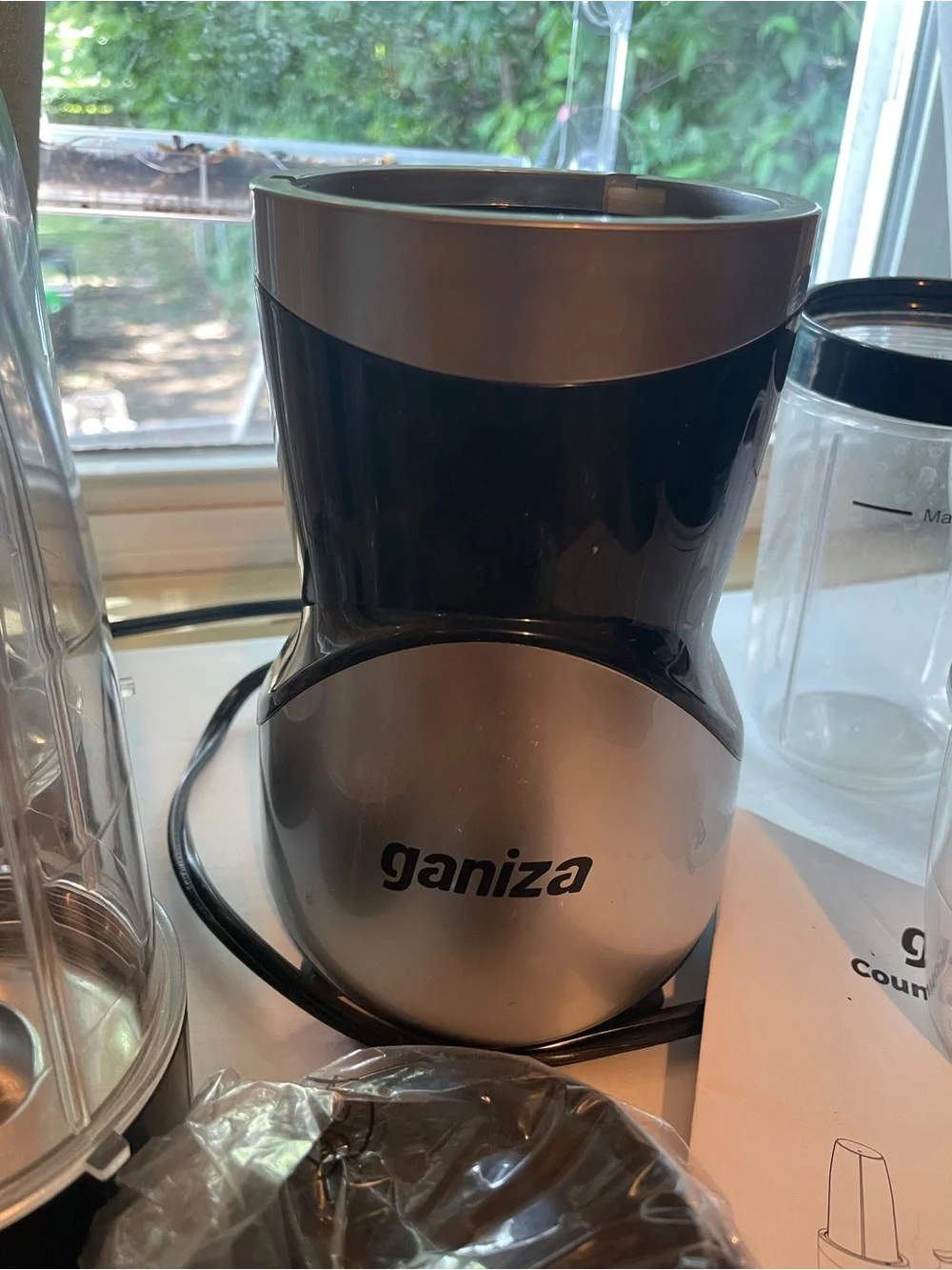 Ganiza Black and Silver Personal Blender with To-Go Cups